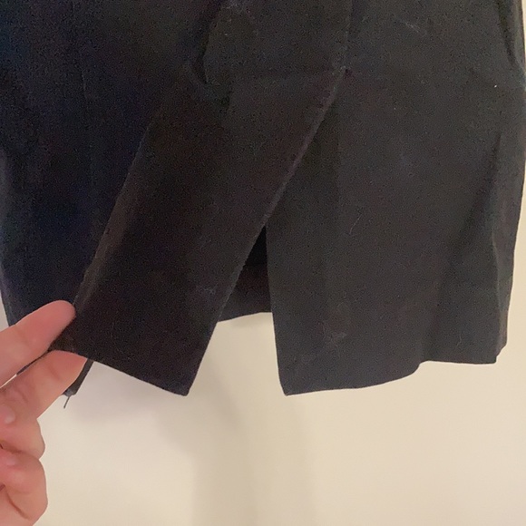 Black Banana Republic skirt - Picture 4 of 7